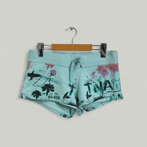 Aritzia TNA Shorts Women Size Small Green Low Rise Beach Tropical Prints Cotton